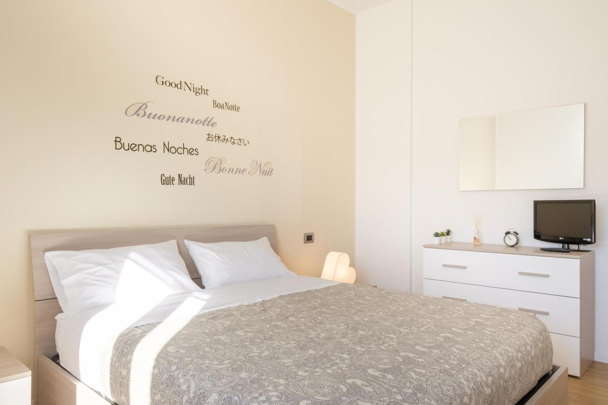 Scandellari Apartments - Stylish Stay For Two Guests Bologna Ngoại thất bức ảnh